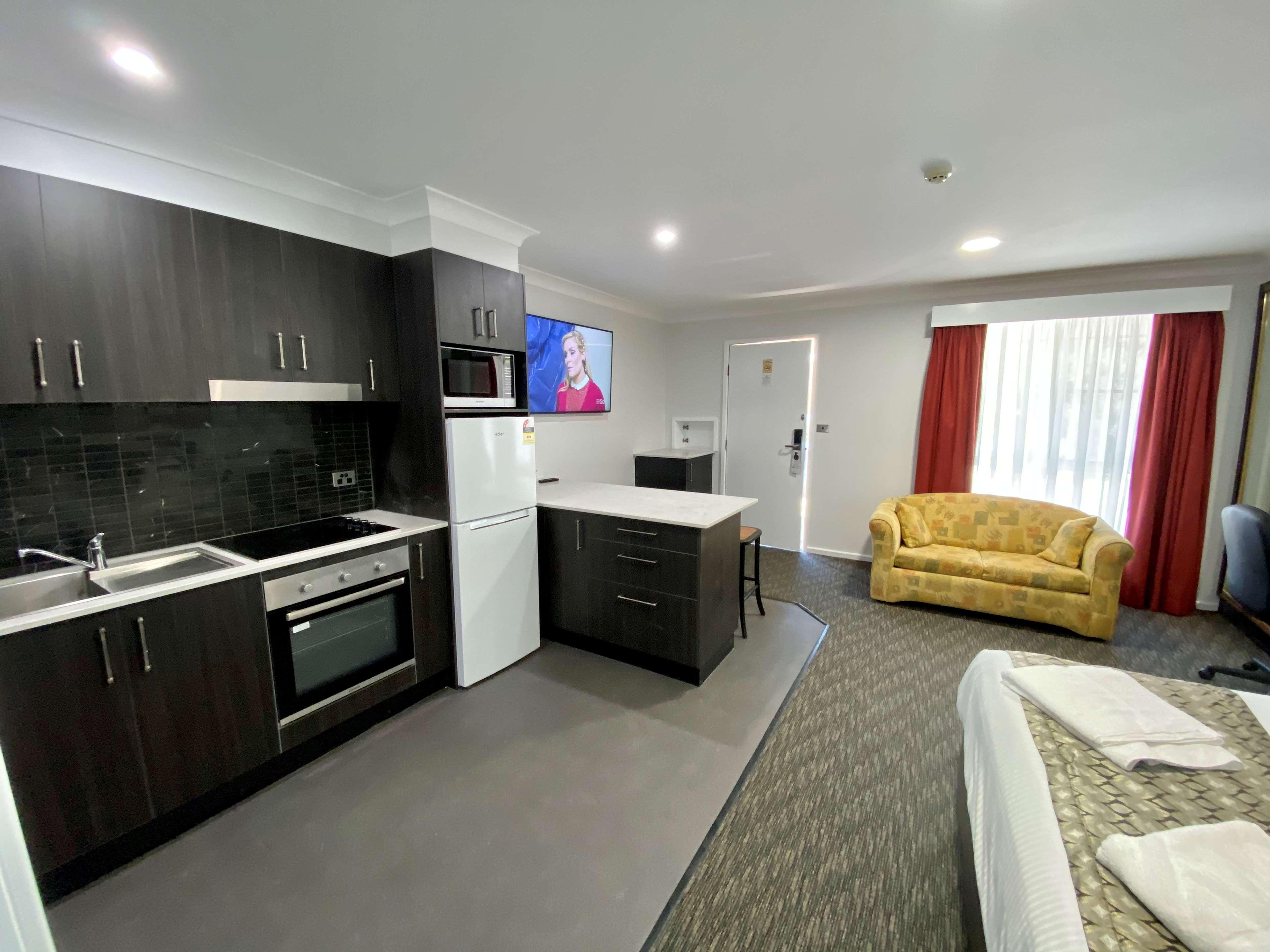 Western Settlers Motor Motel 4*
